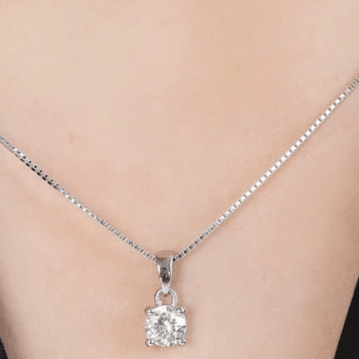 Silver pendant with Diamond